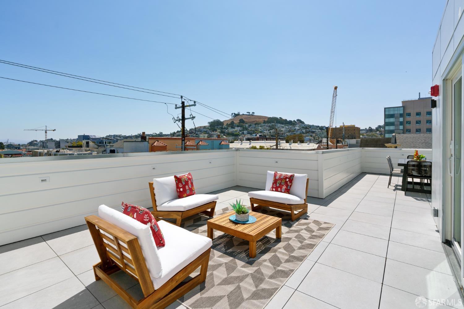 Photo #13: 425071523 Listing: Photo #13