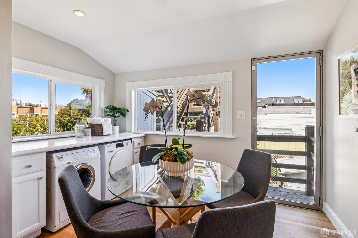 Detail Gallery Image 36 of 85 For 516 Baker St, San Francisco,  CA 94117 - 4 Beds | 2 Baths