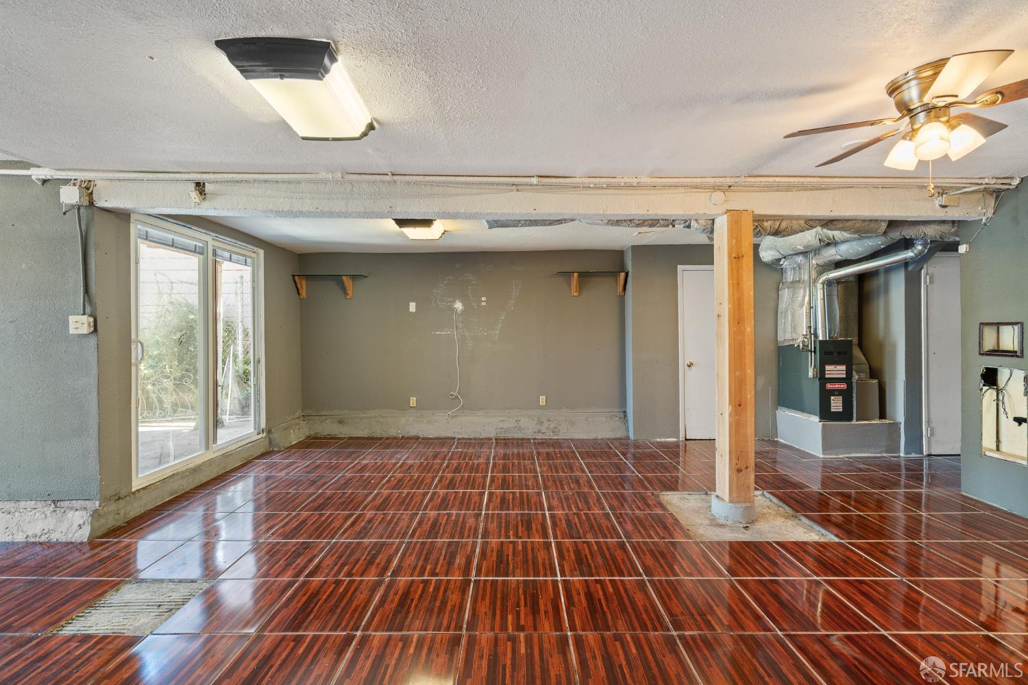 Detail Gallery Image 32 of 44 For 1224 Egbert Ave, San Francisco,  CA 94124 - 3 Beds | 3 Baths