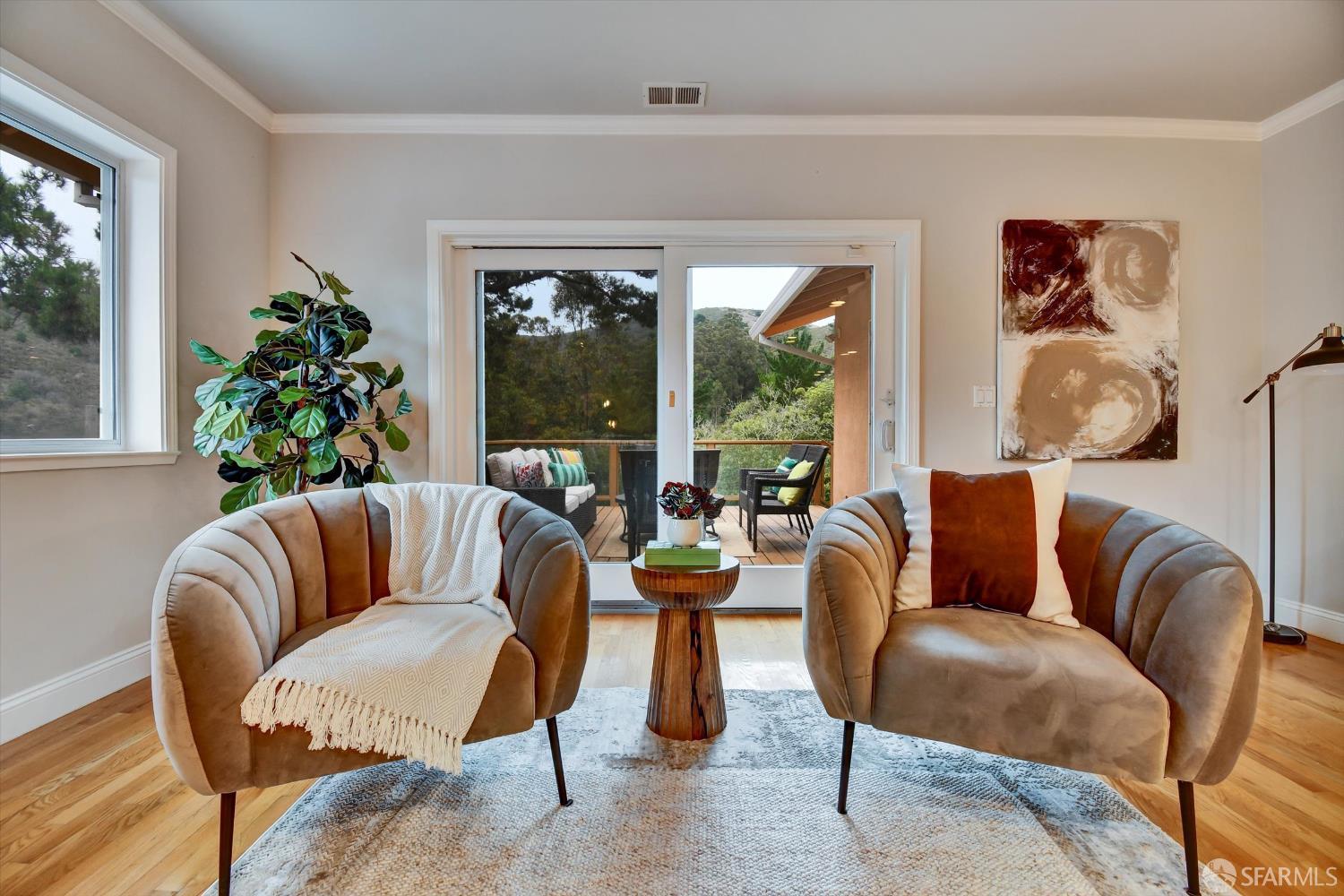 Detail Gallery Image 4 of 38 For 1138 Everglades Dr, Pacifica,  CA 94044 - 5 Beds | 4/1 Baths
