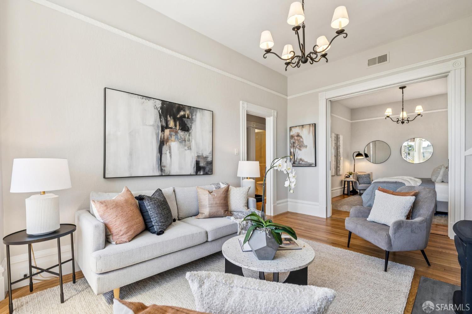 Photo #5: 425071199 Listing 