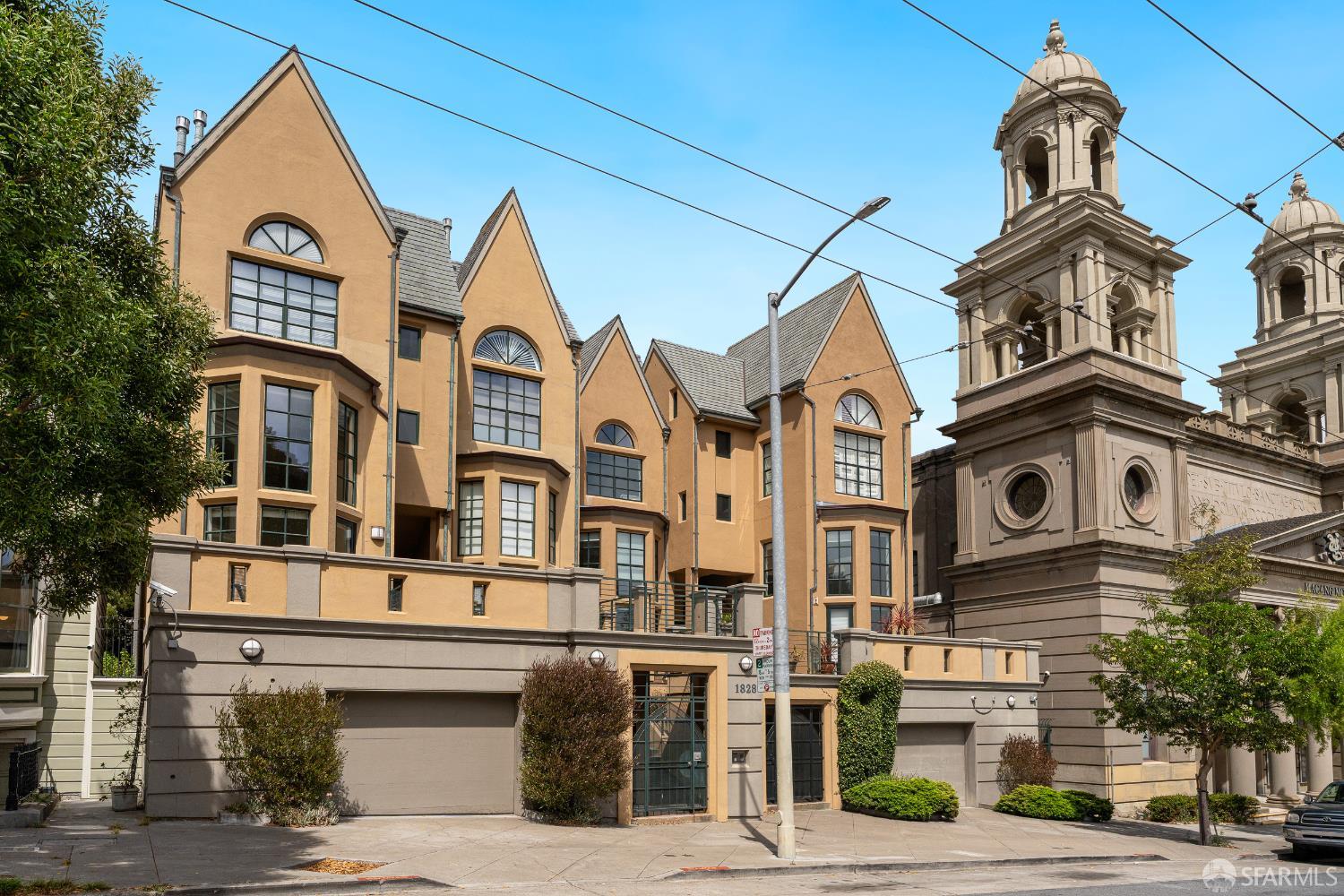 Photo #3: 425068773 Listing 