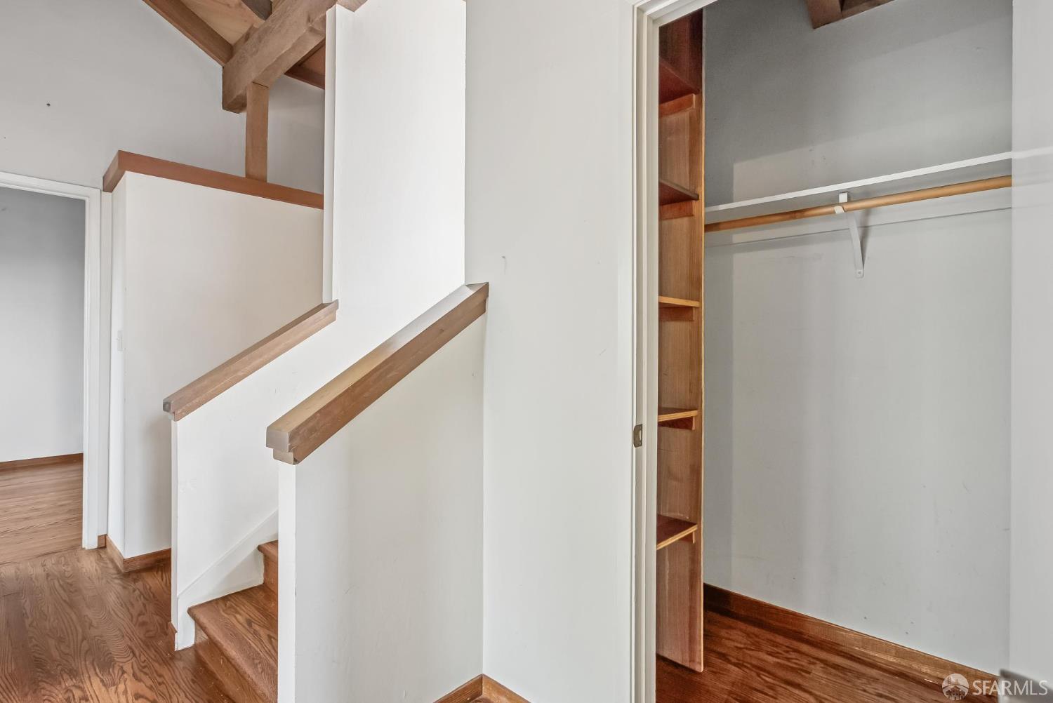 Detail Gallery Image 76 of 98 For 19 Gateview Ct, San Francisco,  CA 94116 - 4 Beds | 2/1 Baths