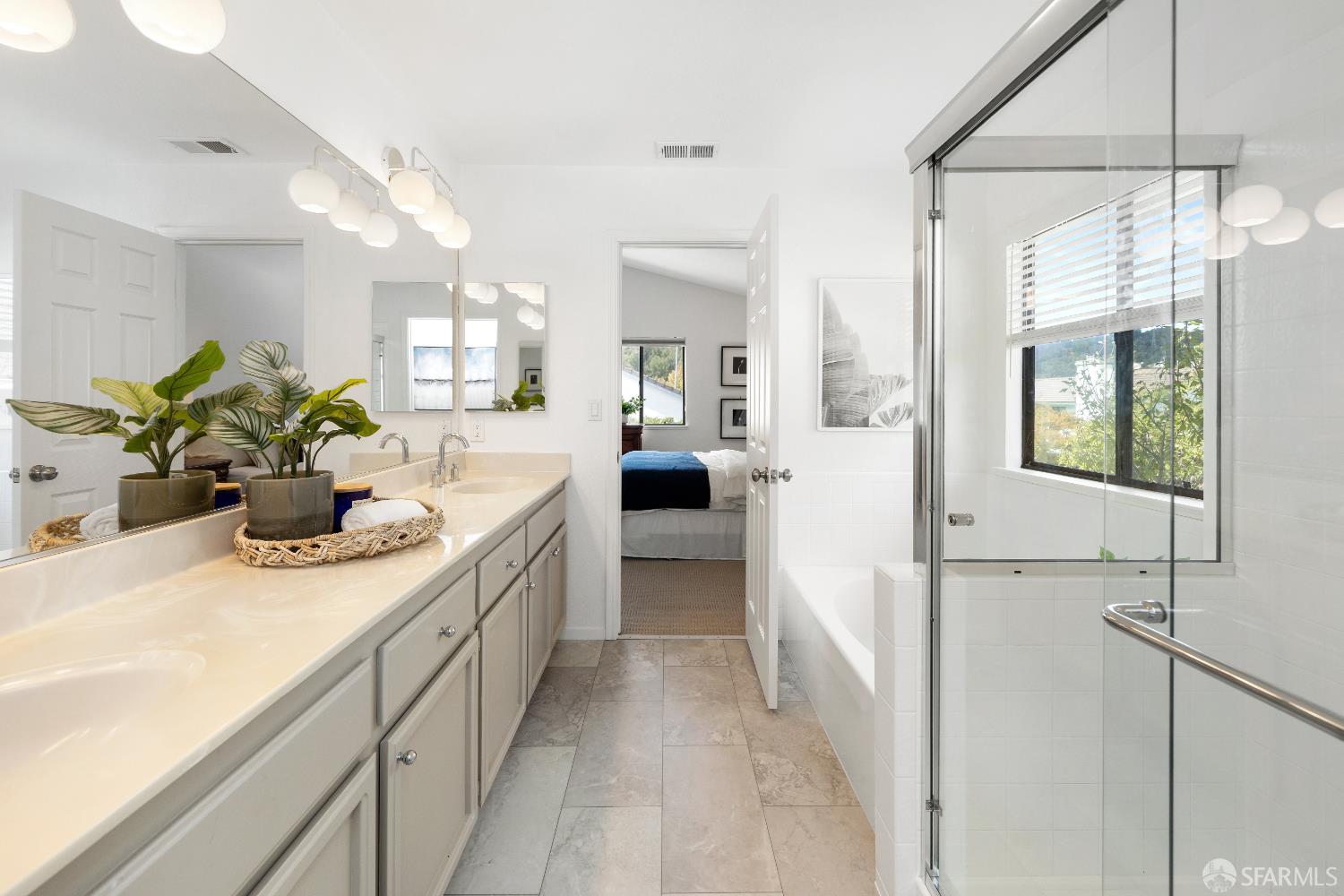 Detail Gallery Image 20 of 32 For 5567 Woodview Dr, El Sobrante,  CA 94803 - 3 Beds | 2/1 Baths