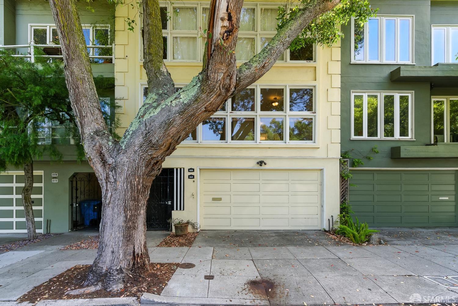 Photo #3: 425070134 Listing 