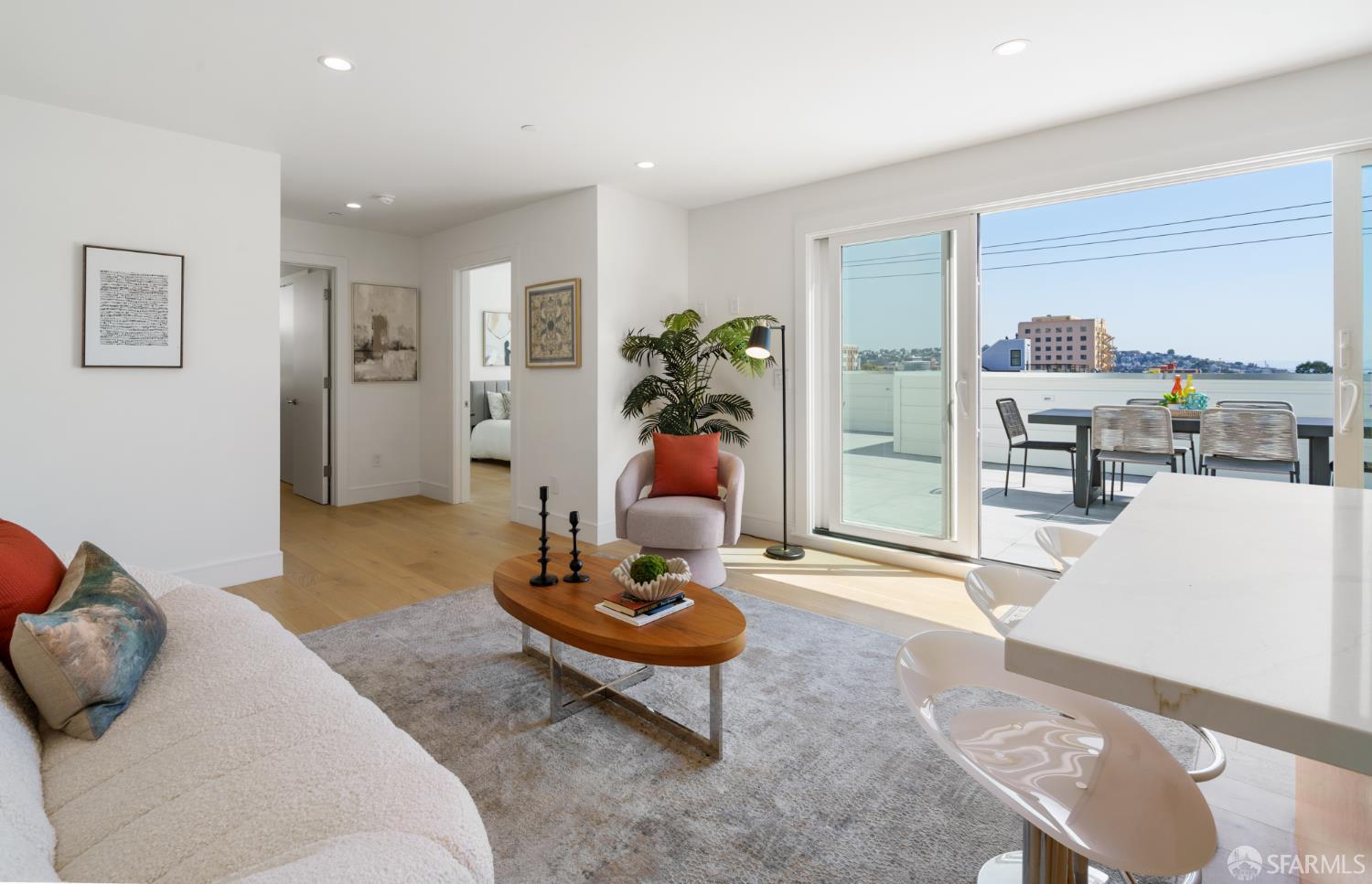 Photo #3: 425071523 Listing: Photo #3