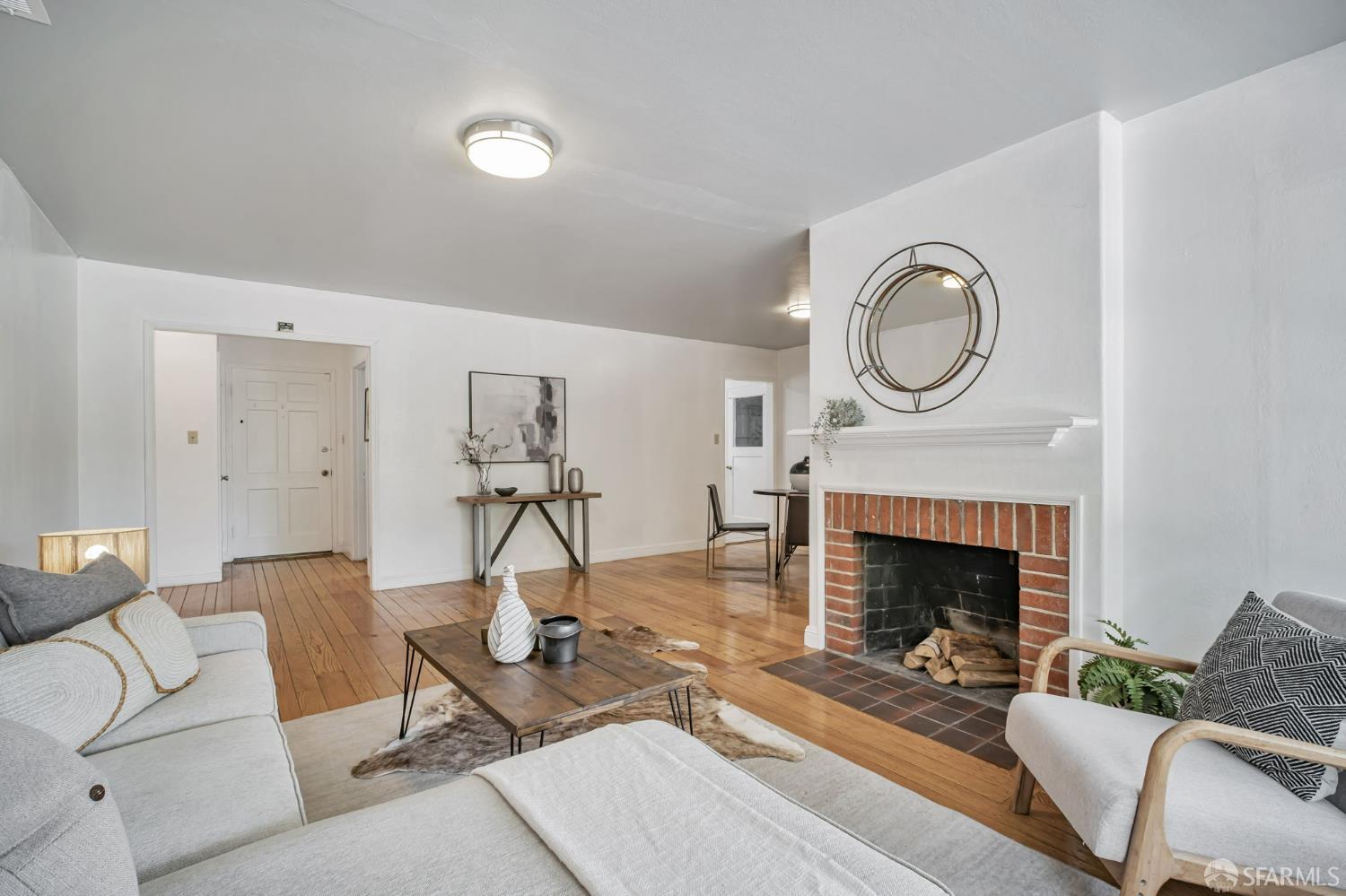 Detail Gallery Image 4 of 26 For 1315 Dorothy Ave, San Leandro,  CA 94578 - 2 Beds | 1 Baths