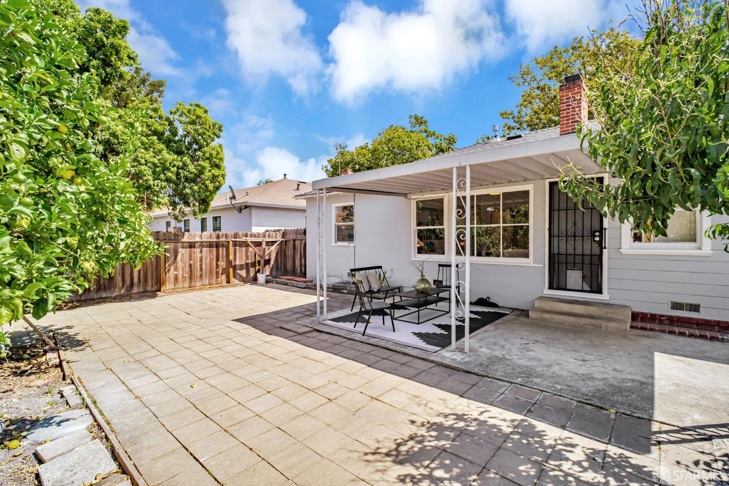 Detail Gallery Image 22 of 26 For 1315 Dorothy Ave, San Leandro,  CA 94578 - 2 Beds | 1 Baths