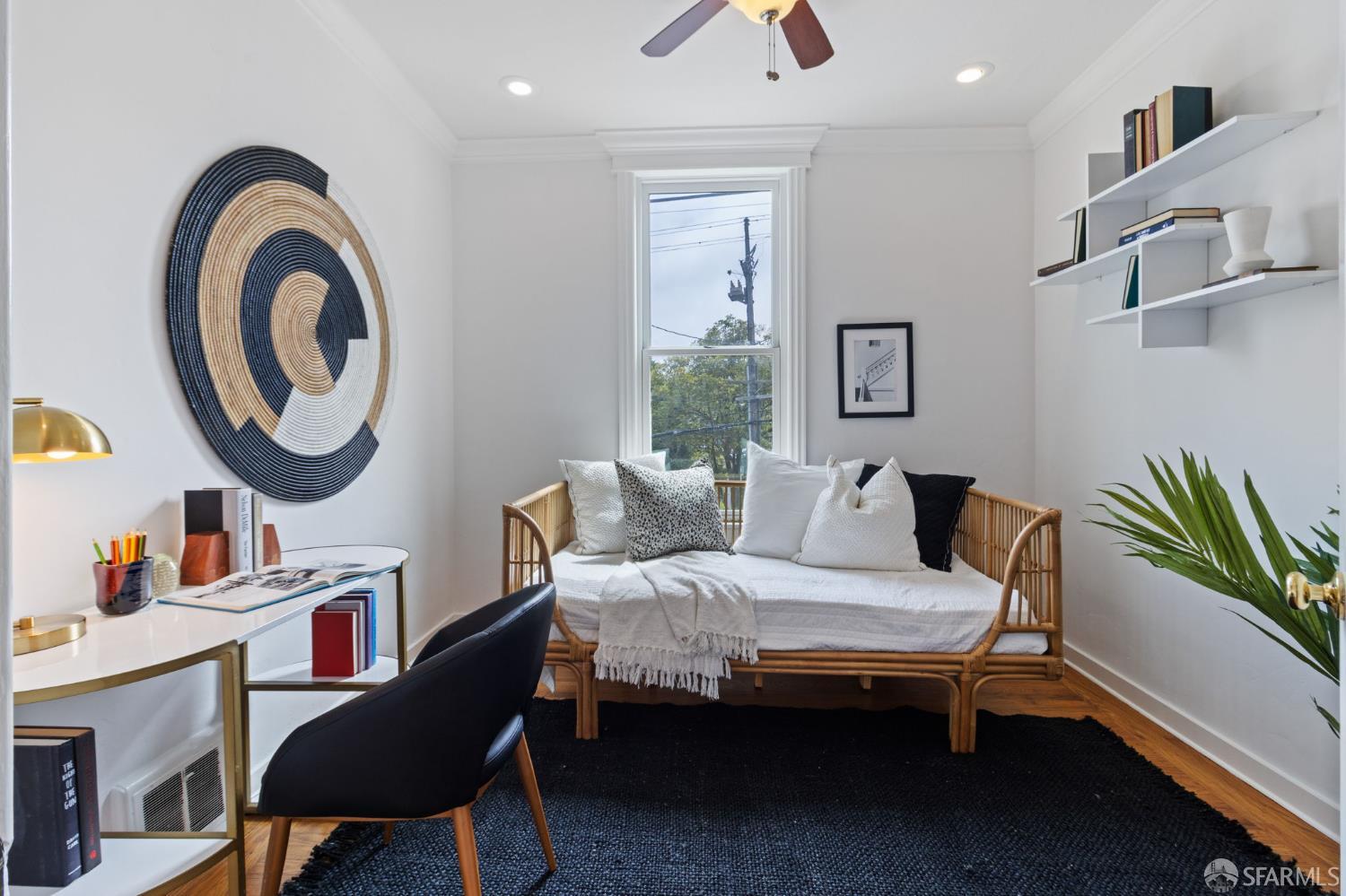 Detail Gallery Image 8 of 32 For 4390 17th St, San Francisco,  CA 94114 - 2 Beds | 1 Baths