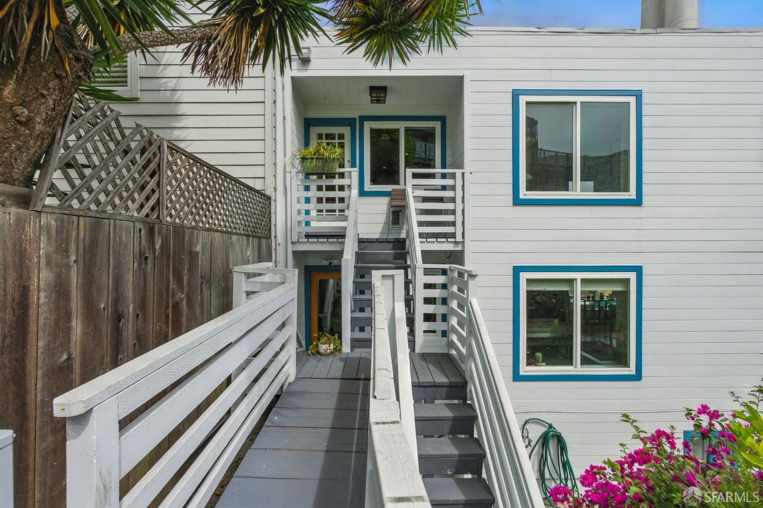 Detail Gallery Image 39 of 52 For 62 Danvers St, San Francisco,  CA 94114 - 2 Beds | 1 Baths