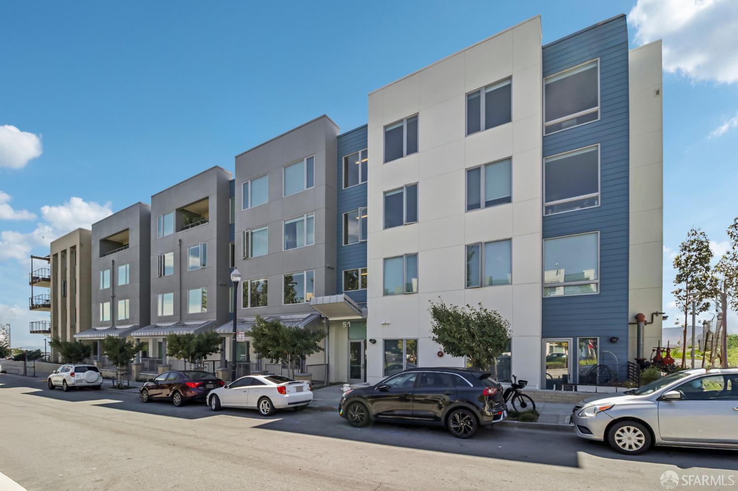 Detail Gallery Image 24 of 35 For 51 Innes Ct #403,  San Francisco,  CA 94124 - 3 Beds | 2 Baths