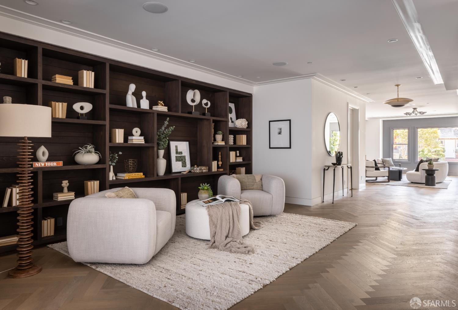 Detail Gallery Image 33 of 52 For 2724 Filbert St, San Francisco,  CA 94123 - 6 Beds | 6/2 Baths