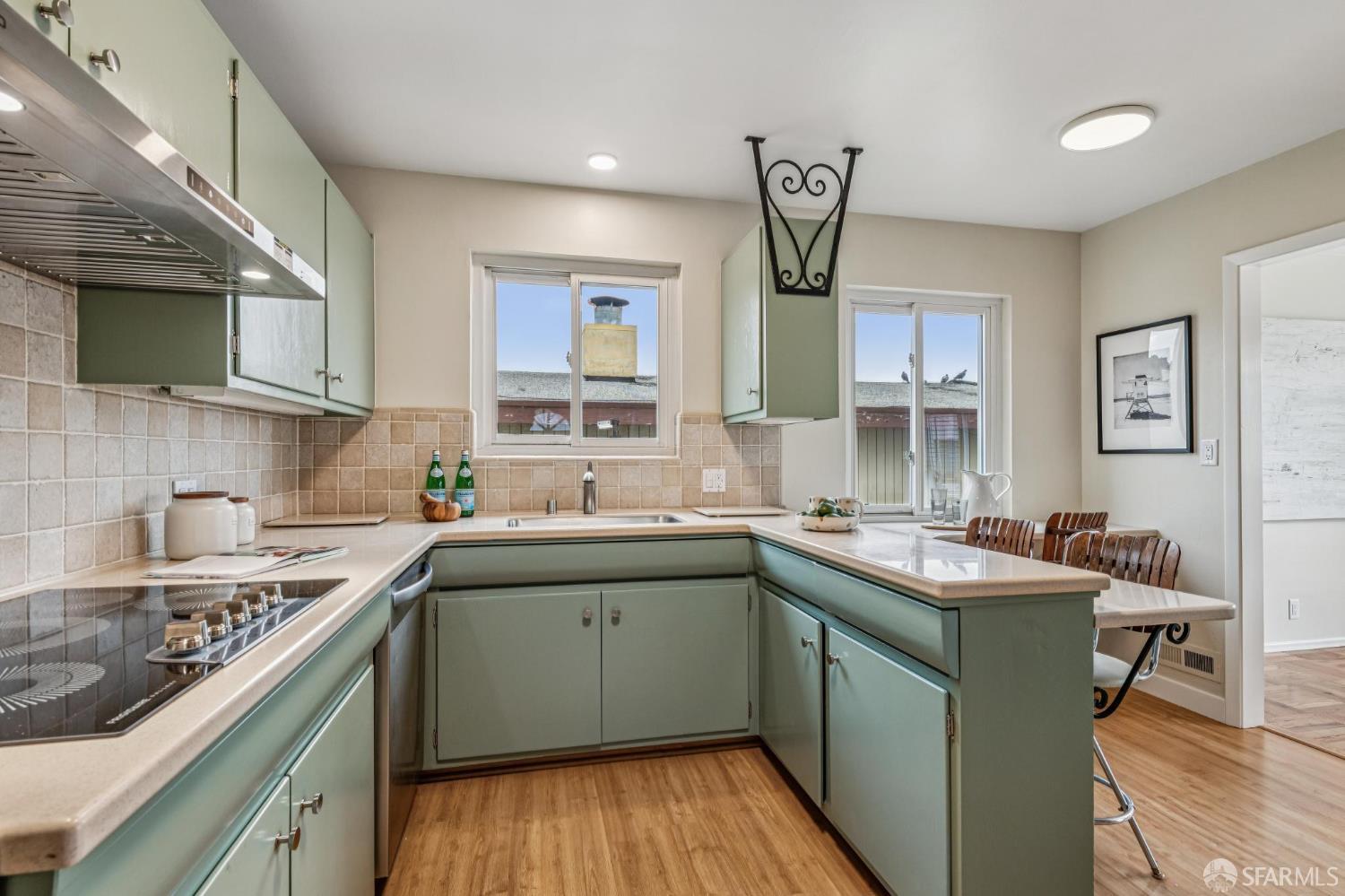 Detail Gallery Image 17 of 47 For 120 Mirada Dr, Daly City,  CA 94015 - 3 Beds | 2 Baths