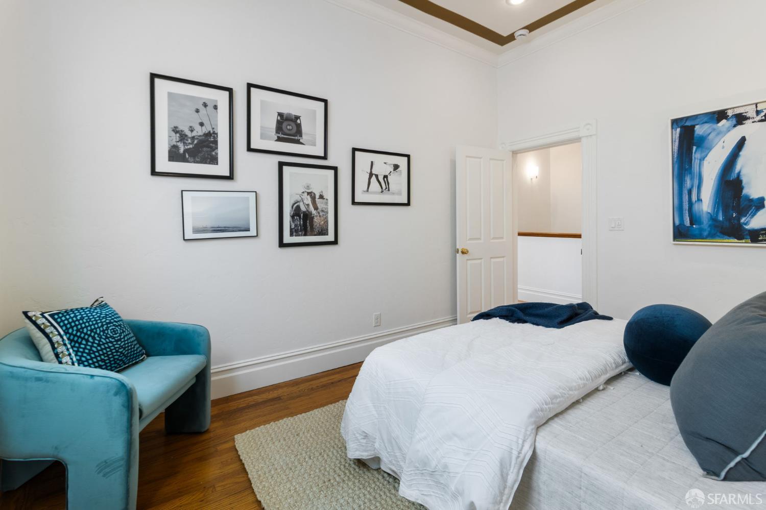 Detail Gallery Image 10 of 32 For 4390 17th St, San Francisco,  CA 94114 - 2 Beds | 1 Baths