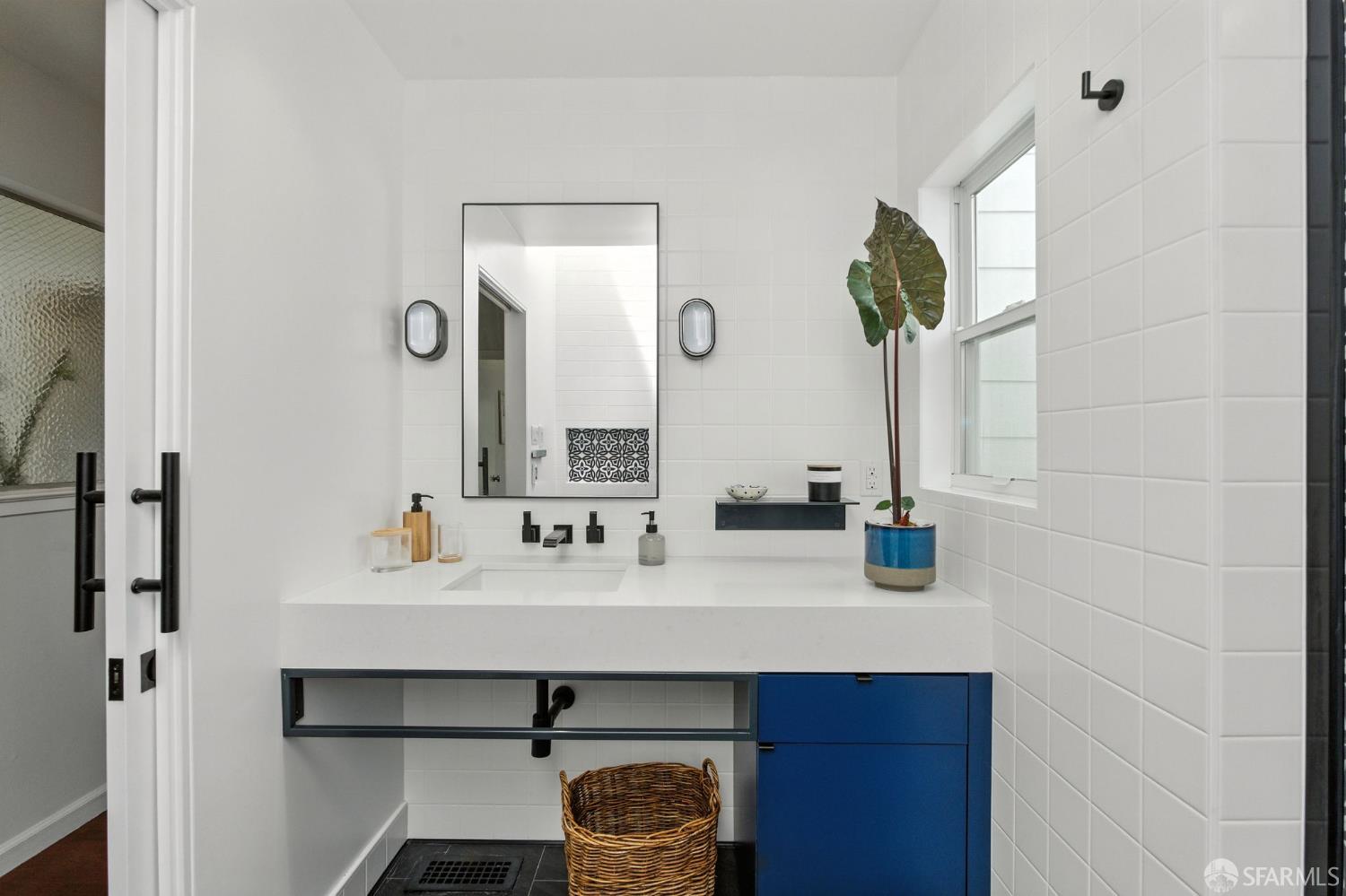 Detail Gallery Image 26 of 52 For 62 Danvers St, San Francisco,  CA 94114 - 2 Beds | 1 Baths