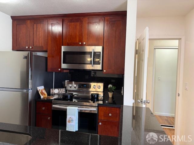 Detail Gallery Image 7 of 23 For 397 Imperial Way #306,  Daly City,  CA 94015 - 2 Beds | 2 Baths