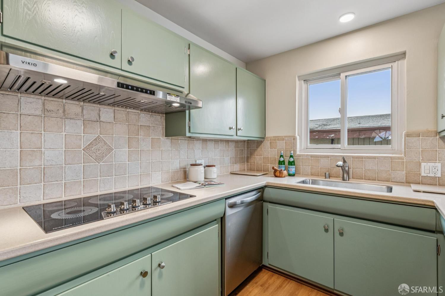 Detail Gallery Image 16 of 47 For 120 Mirada Dr, Daly City,  CA 94015 - 3 Beds | 2 Baths