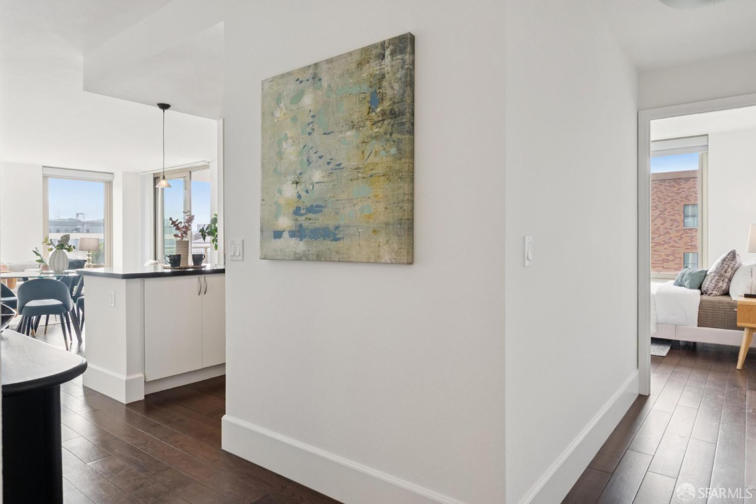 Photo #5: 425066054 Listing 