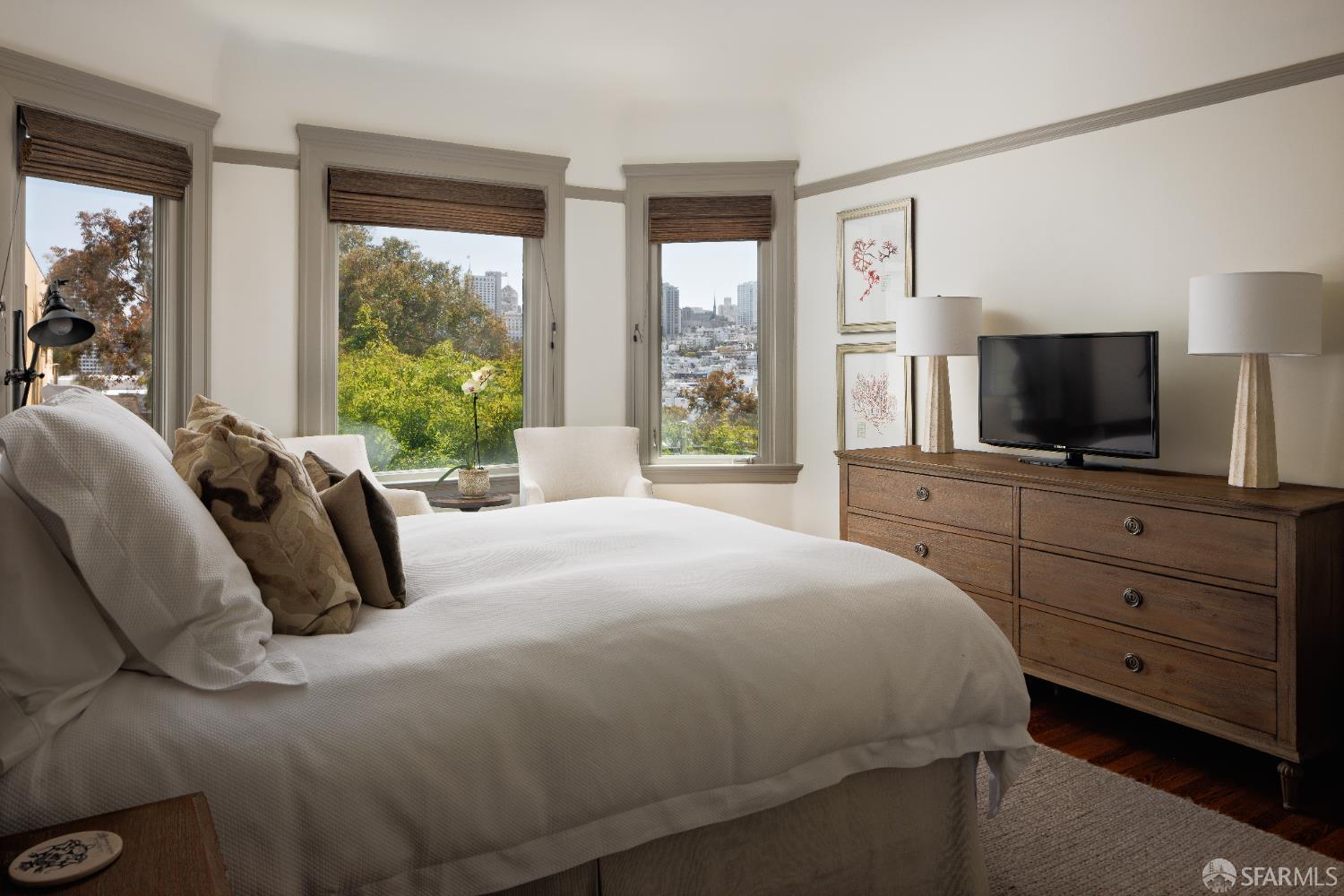 Detail Gallery Image 20 of 35 For 447 Greenwich St, San Francisco,  CA 94133 - – Beds | – Baths
