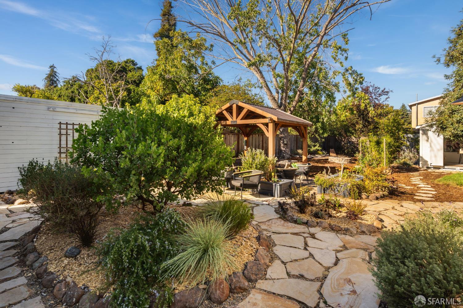Detail Gallery Image 17 of 25 For 4126 Culver St, Oakland,  CA 94619 - 2 Beds | 1 Baths