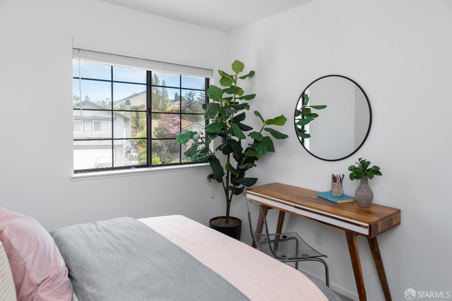 Detail Gallery Image 22 of 32 For 5567 Woodview Dr, El Sobrante,  CA 94803 - 3 Beds | 2/1 Baths