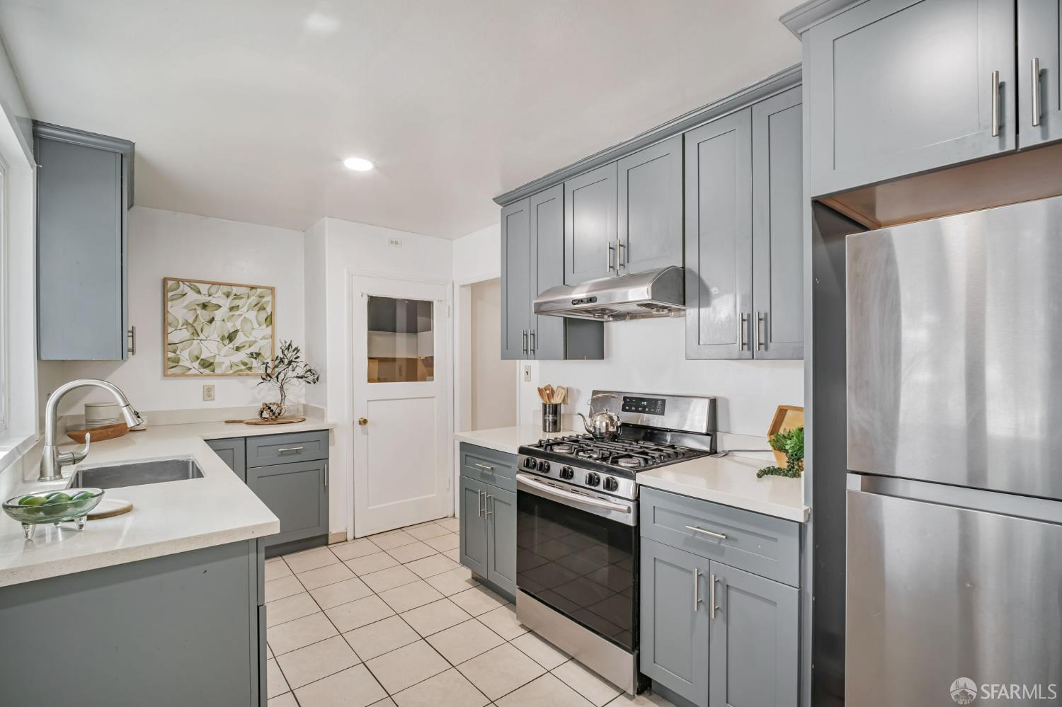 Detail Gallery Image 8 of 26 For 1315 Dorothy Ave, San Leandro,  CA 94578 - 2 Beds | 1 Baths