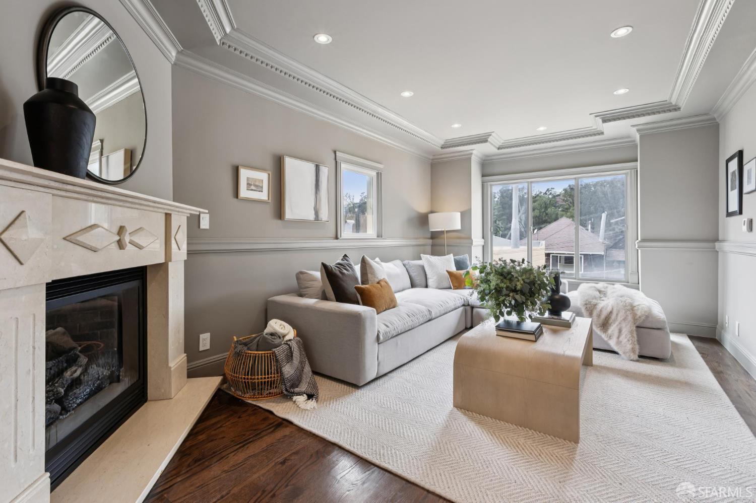 Detail Gallery Image 6 of 53 For 25 Mizpah St, San Francisco,  CA 94131 - 4 Beds | 3 Baths