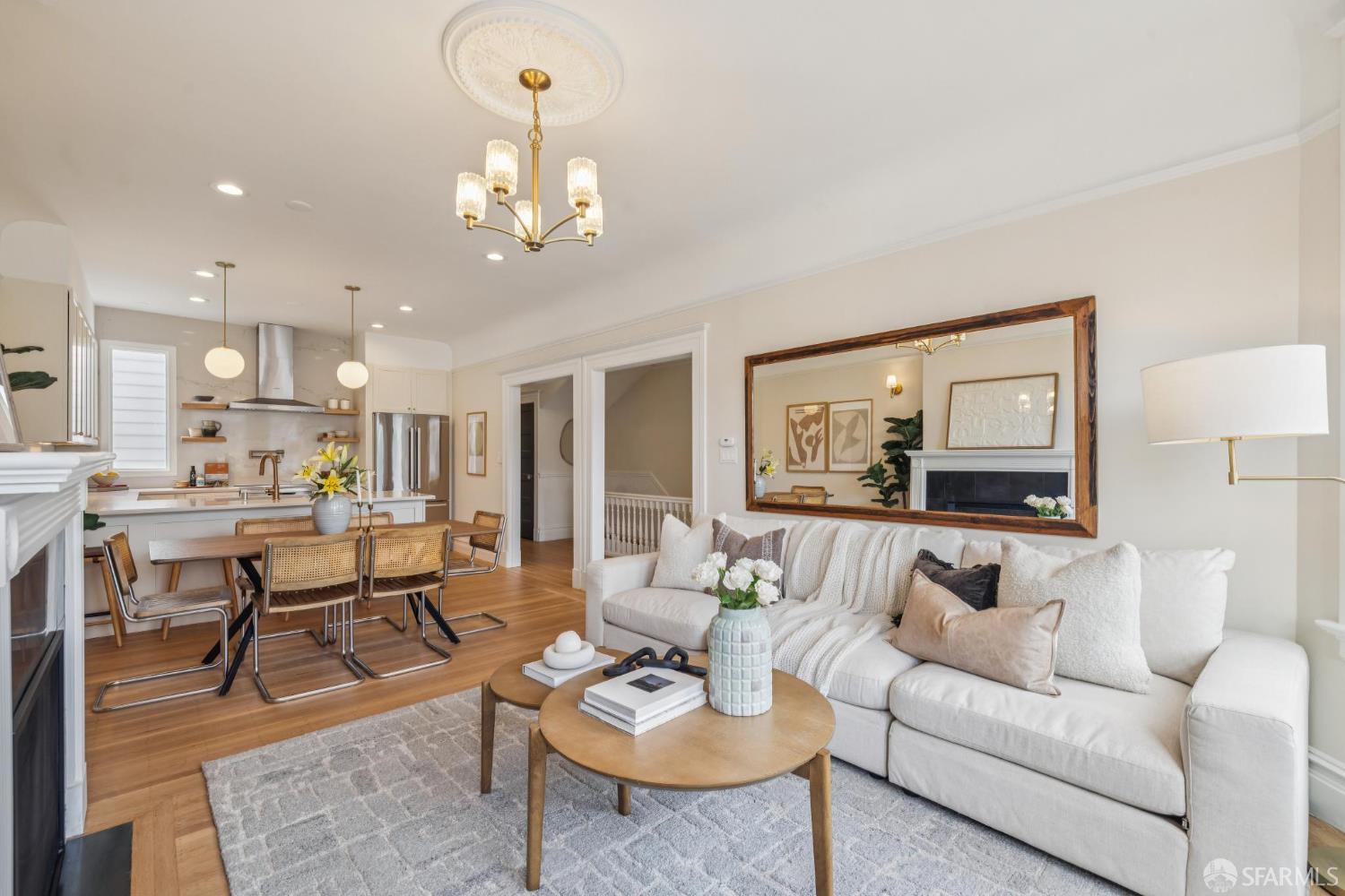 Photo #3: 425068790 Listing 