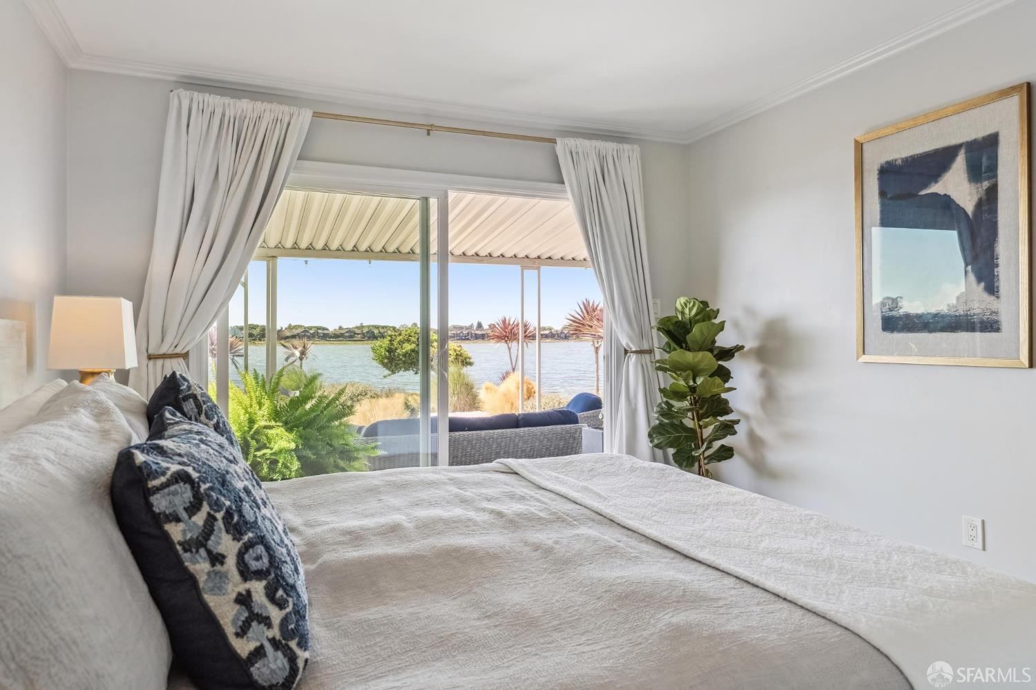 Detail Gallery Image 23 of 45 For 2916 Bayview Dr, Alameda,  CA 94501 - 2 Beds | 2 Baths