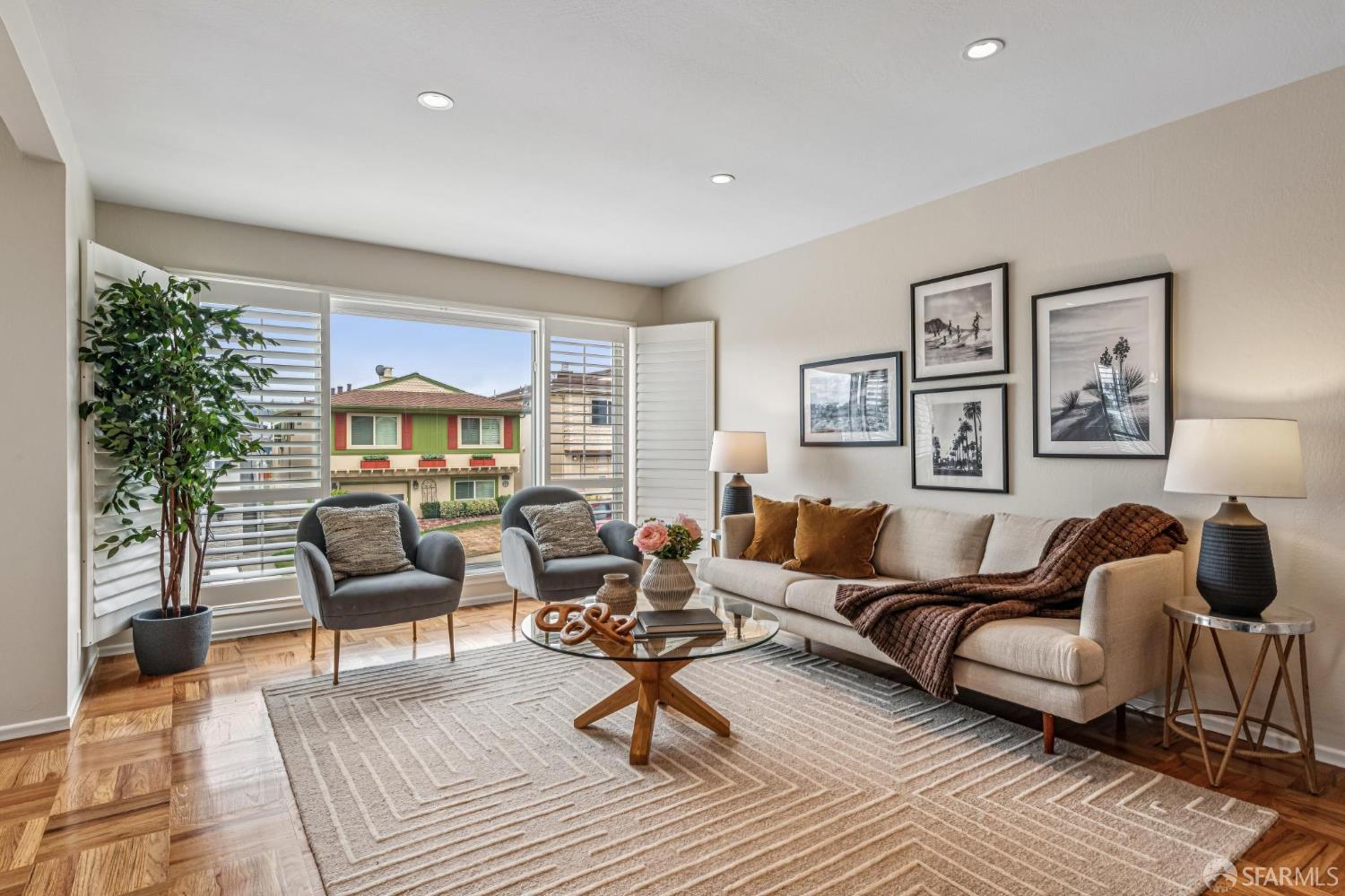 Detail Gallery Image 4 of 47 For 120 Mirada Dr, Daly City,  CA 94015 - 3 Beds | 2 Baths