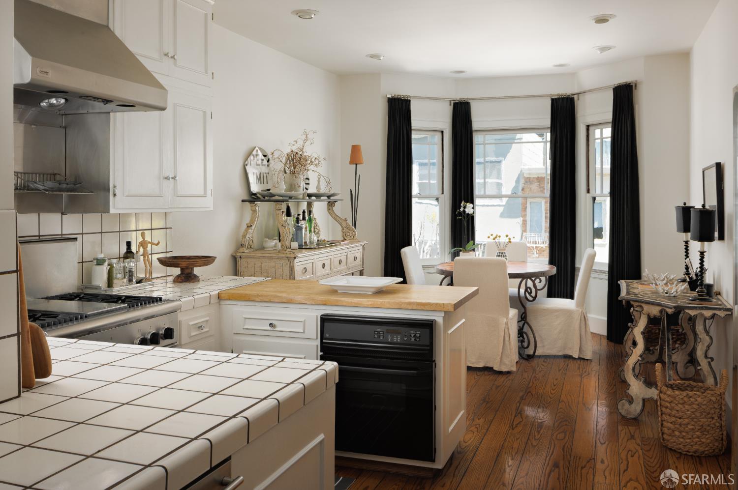 Detail Gallery Image 9 of 35 For 447 Greenwich St, San Francisco,  CA 94133 - – Beds | – Baths