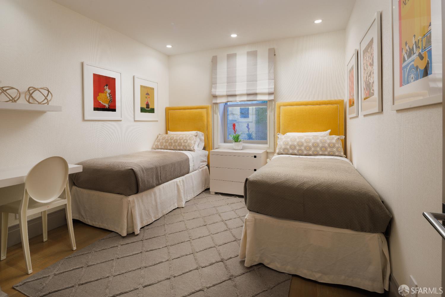 Detail Gallery Image 31 of 35 For 447 Greenwich St, San Francisco,  CA 94133 - – Beds | – Baths