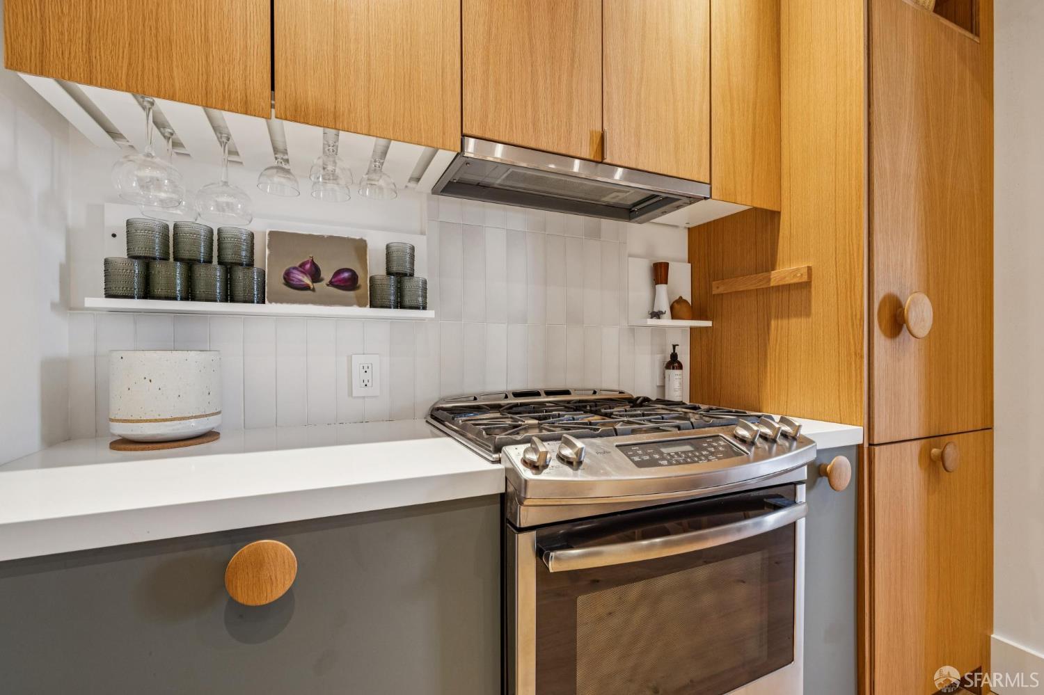 Detail Gallery Image 15 of 51 For 675 Ivy St, San Francisco,  CA 94102 - 2 Beds | 2 Baths