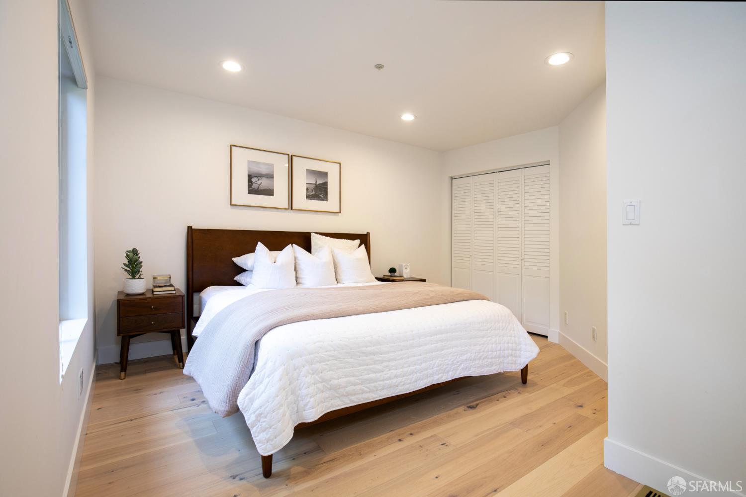 Detail Gallery Image 34 of 46 For 45 Bay Forest Dr, Oakland,  CA 94611 - 5 Beds | 3/1 Baths