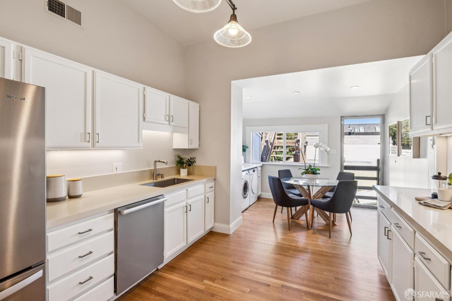 Detail Gallery Image 20 of 85 For 516 Baker St, San Francisco,  CA 94117 - 4 Beds | 2 Baths