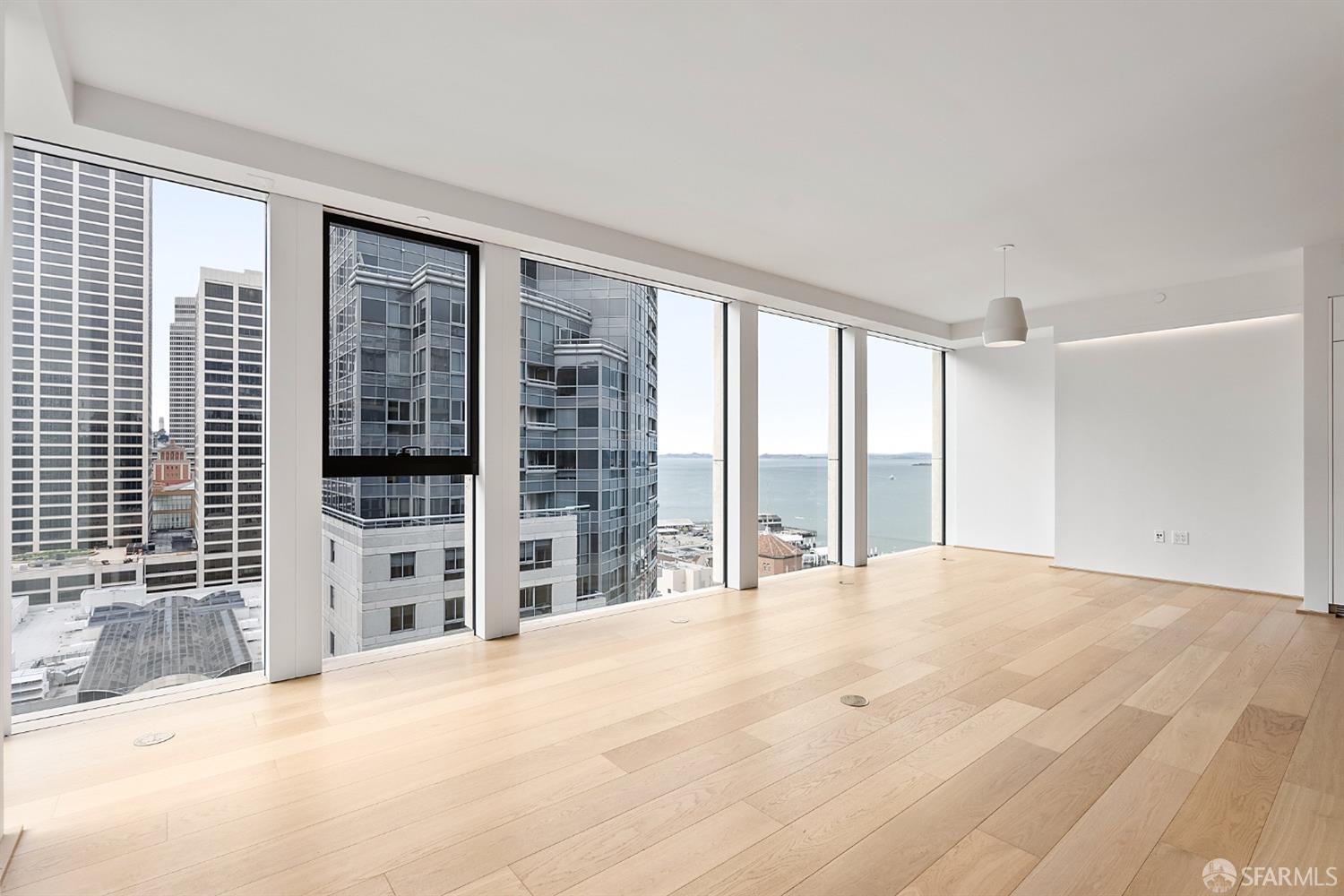 Detail Gallery Image 11 of 50 For 1 Steuart Ln #1903,  San Francisco,  CA 94105 - 3 Beds | 3 Baths