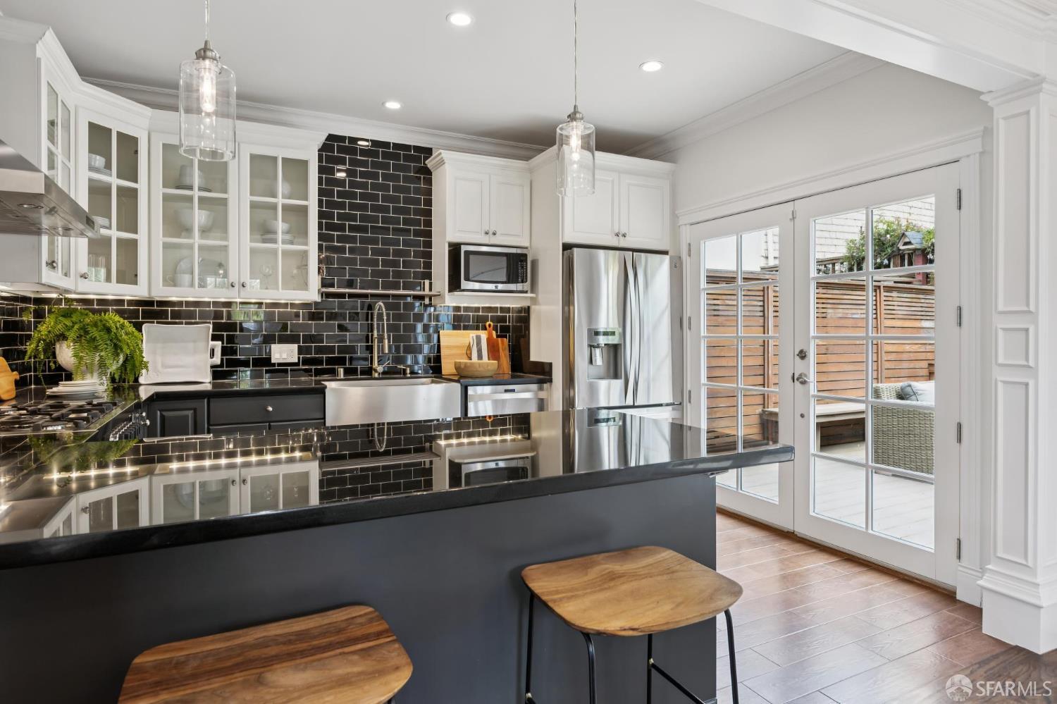 Detail Gallery Image 16 of 53 For 25 Mizpah St, San Francisco,  CA 94131 - 4 Beds | 3 Baths