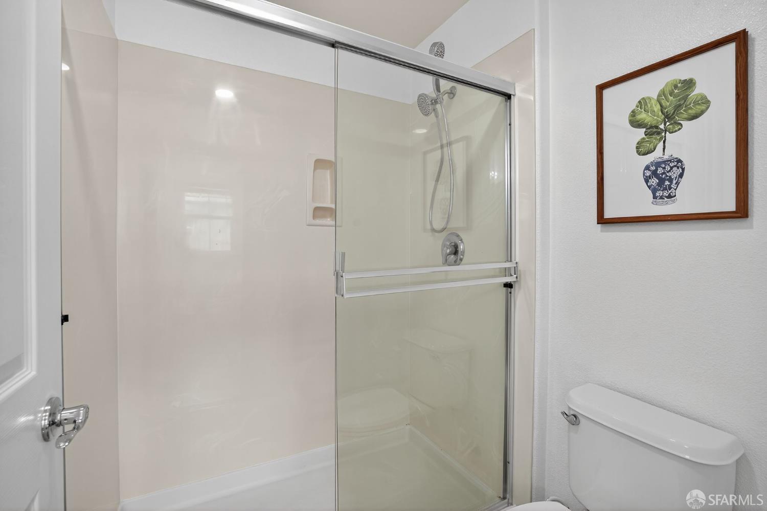 Detail Gallery Image 25 of 30 For 307 Toscana Way, Hayward,  CA 94545 - 3 Beds | 2/1 Baths