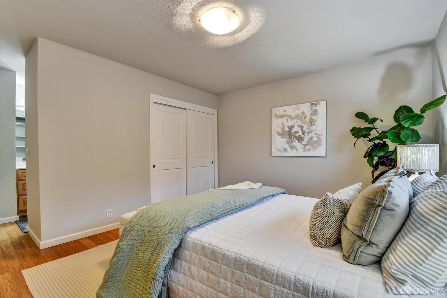 Detail Gallery Image 18 of 38 For 1138 Everglades Dr, Pacifica,  CA 94044 - 5 Beds | 4/1 Baths