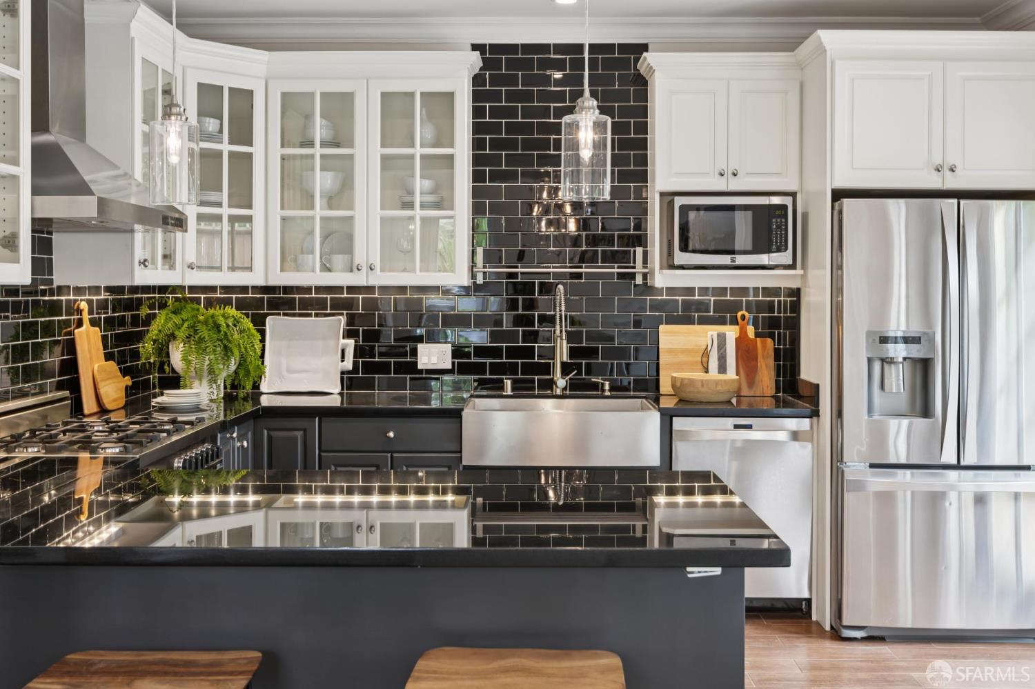 Detail Gallery Image 17 of 53 For 25 Mizpah St, San Francisco,  CA 94131 - 4 Beds | 3 Baths
