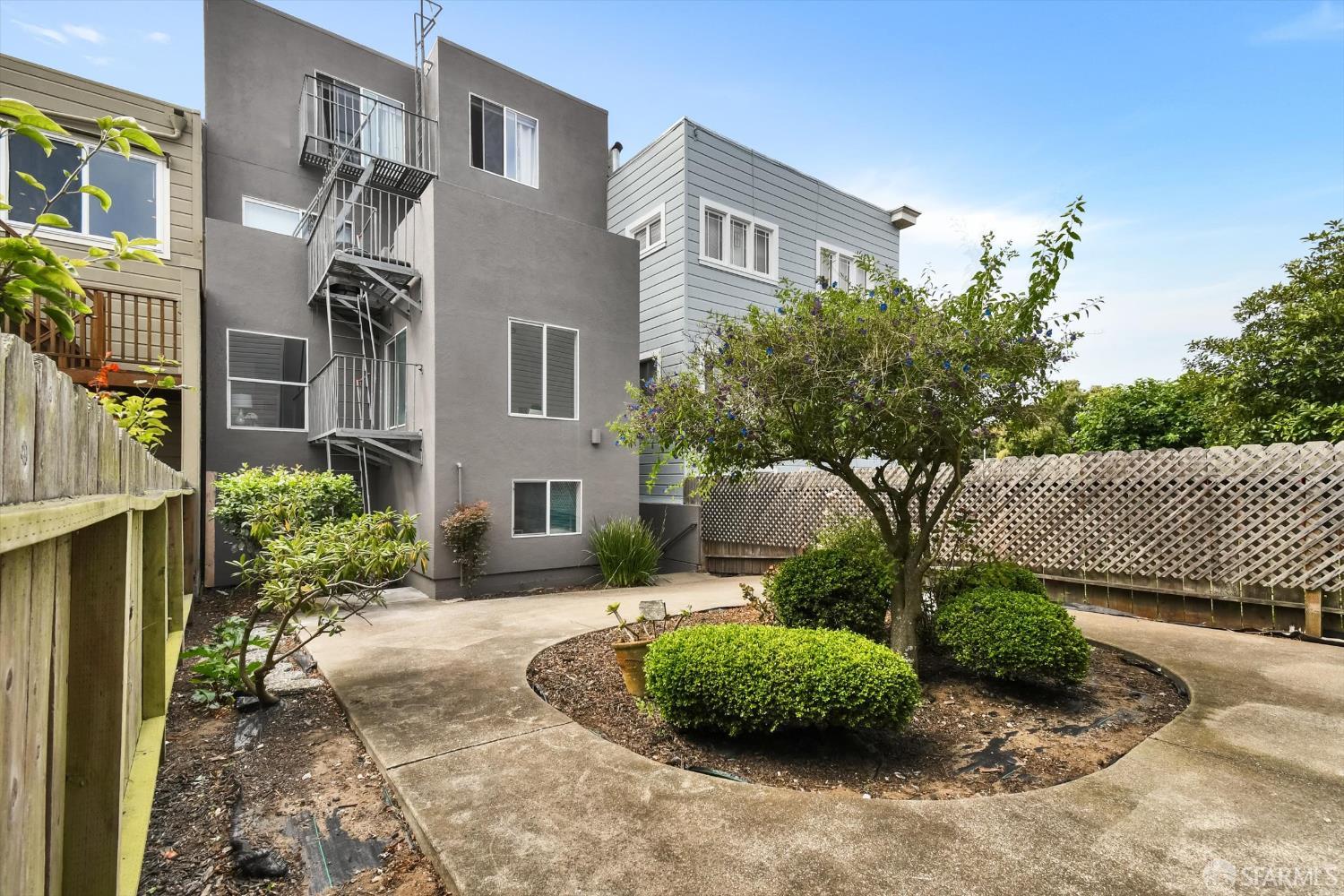 Photo #32: 425070422 Listing: Photo #32