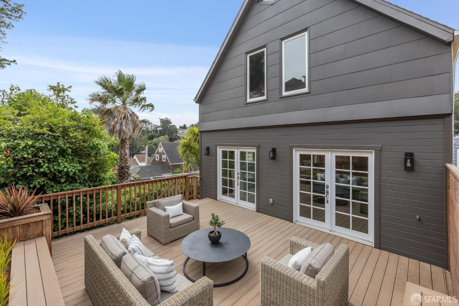 Detail Gallery Image 49 of 53 For 25 Mizpah St, San Francisco,  CA 94131 - 4 Beds | 3 Baths