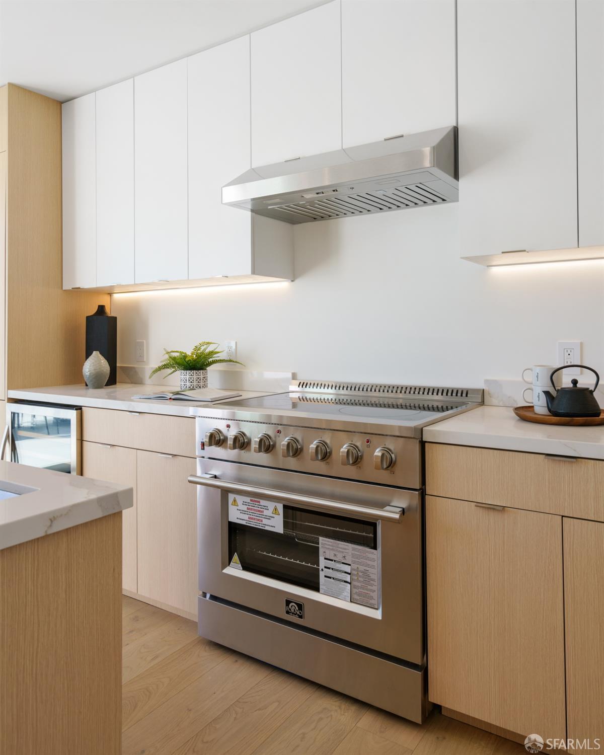 Photo #6: 425071523 Listing: Photo #6