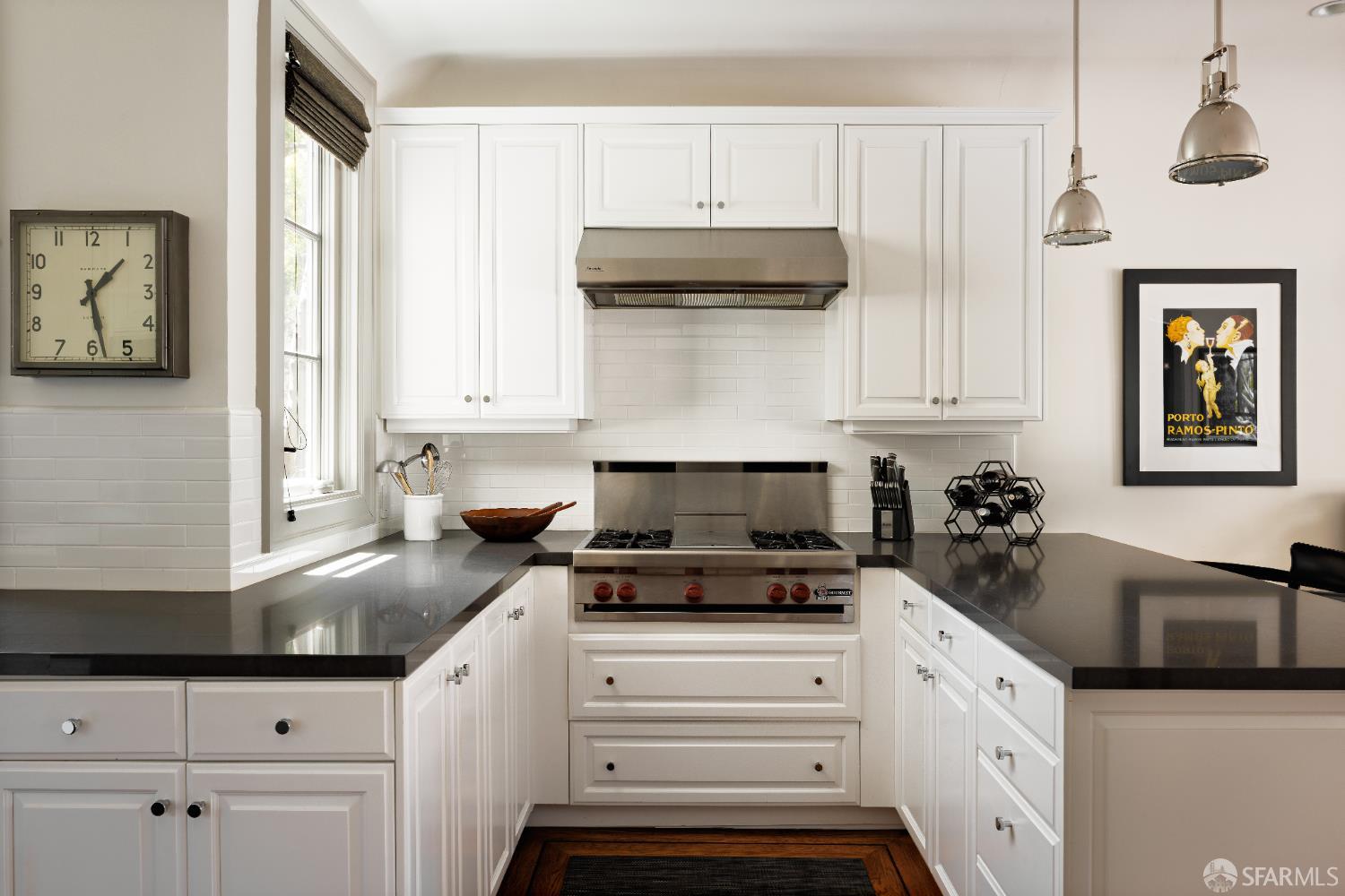 Detail Gallery Image 19 of 35 For 447 Greenwich St, San Francisco,  CA 94133 - – Beds | – Baths