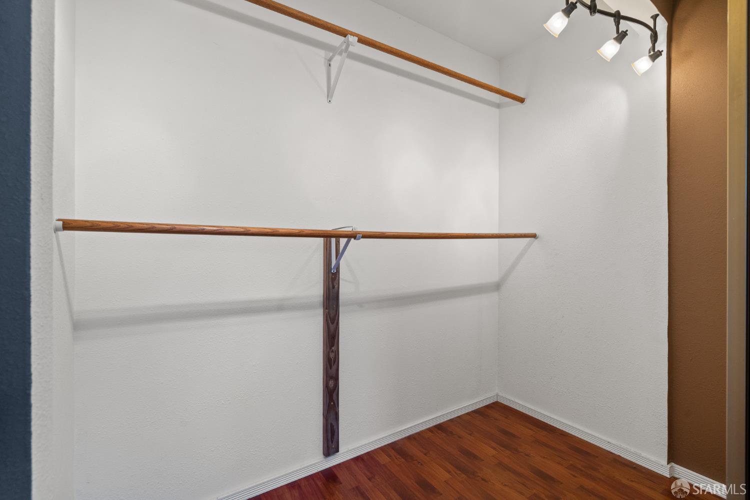 Detail Gallery Image 24 of 44 For 1224 Egbert Ave, San Francisco,  CA 94124 - 3 Beds | 3 Baths