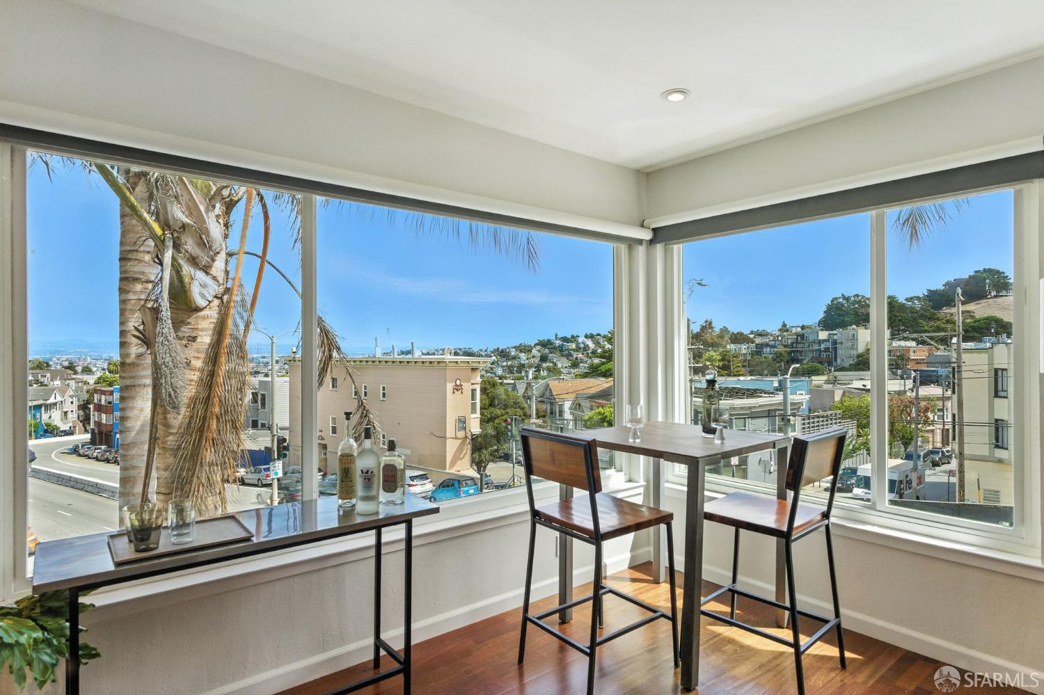 Detail Gallery Image 12 of 52 For 62 Danvers St, San Francisco,  CA 94114 - 2 Beds | 1 Baths