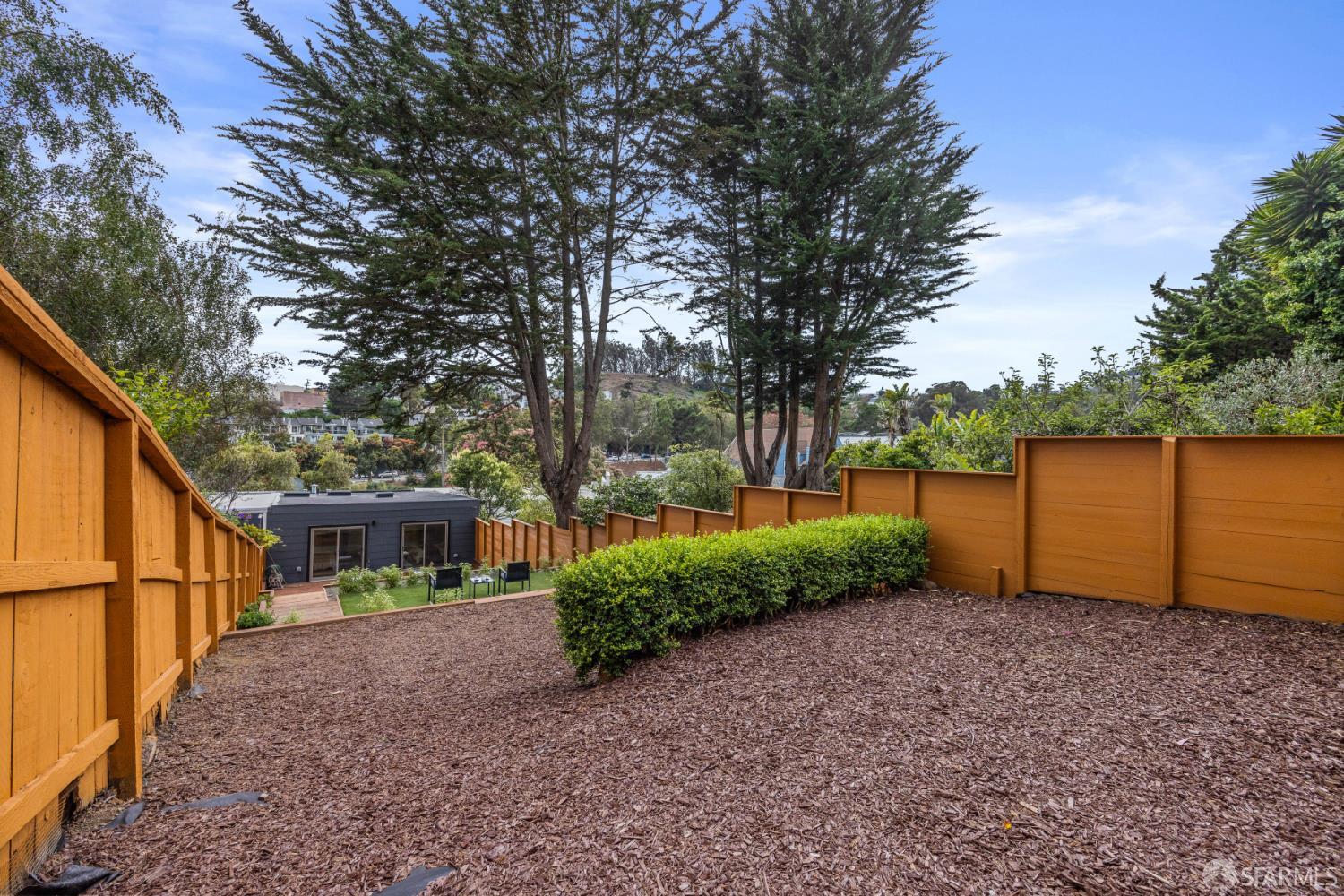 Detail Gallery Image 43 of 49 For 876 Chenery St, San Francisco,  CA 94131 - 3 Beds | 2 Baths