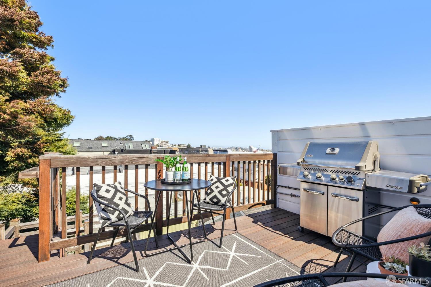 Detail Gallery Image 79 of 85 For 516 Baker St, San Francisco,  CA 94117 - 4 Beds | 2 Baths