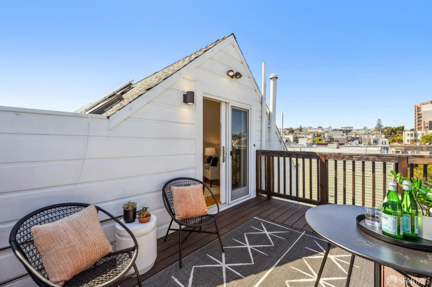Detail Gallery Image 80 of 85 For 516 Baker St, San Francisco,  CA 94117 - 4 Beds | 2 Baths