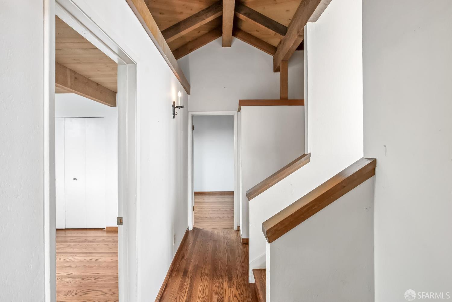 Detail Gallery Image 67 of 98 For 19 Gateview Ct, San Francisco,  CA 94116 - 4 Beds | 2/1 Baths